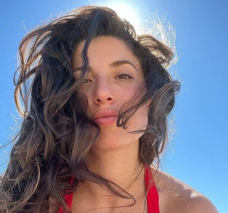 Tania Raymonde model pretty archive