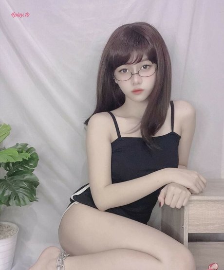 Violet Airis sex star img