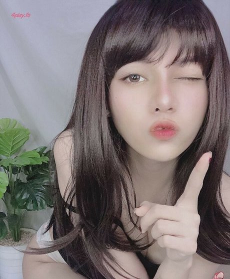 Violet Airis nudes model galleries