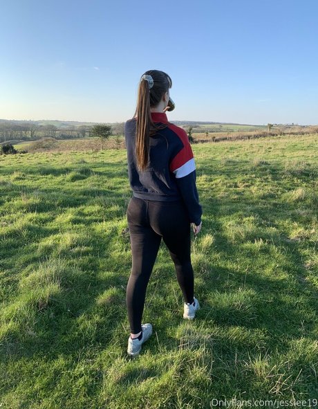 jessiee19 pornstar free img