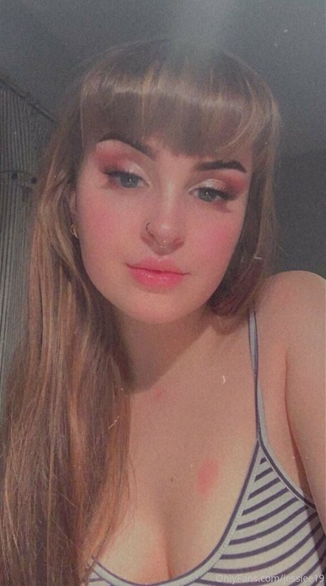 jessiee19 exclusive star galleries