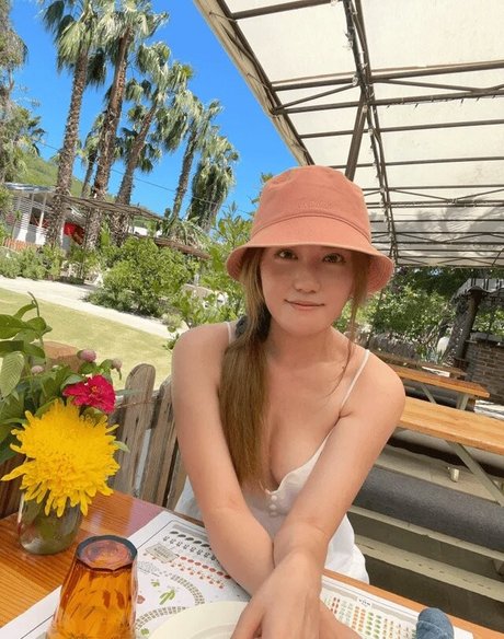 Plushys pornstar erotic image