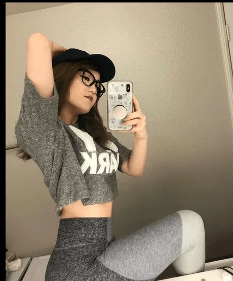 Plushys star top image