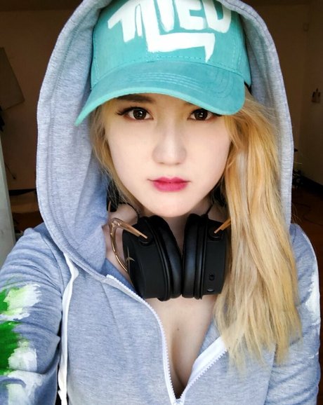 Plushys pornstar nudes pics