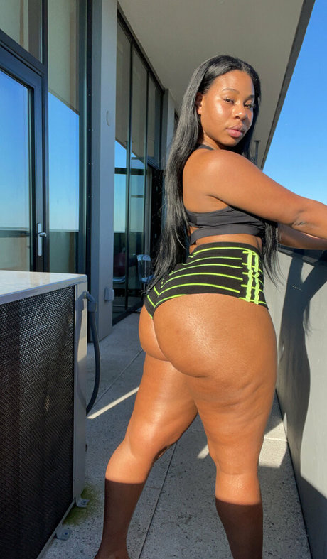 Katanah Tease sex actress img