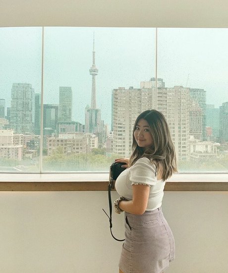 Cestvrai sexy pornstar image