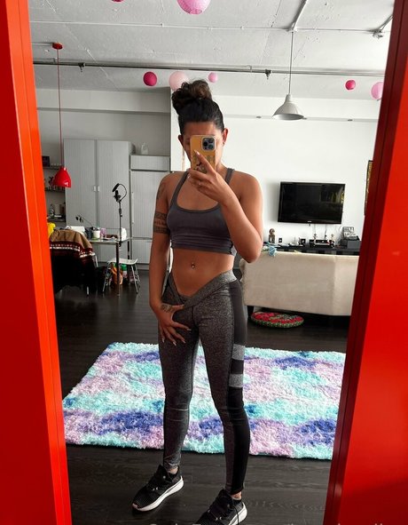 jazminediaz art model archive