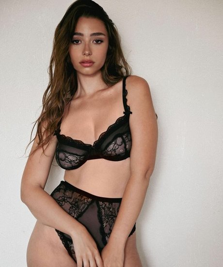 Ayelet Eden hot star pics