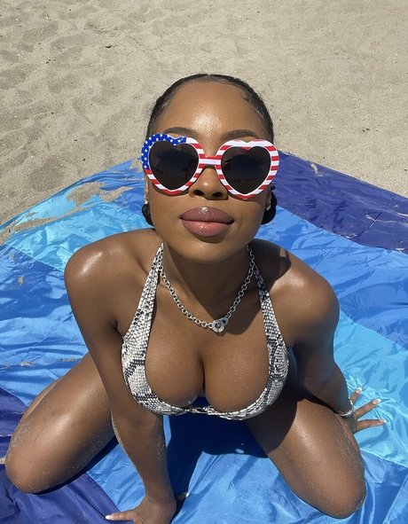 ninadoesitall pornstar erotic img