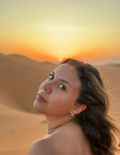 alonesuarez pornstar erotic gallery