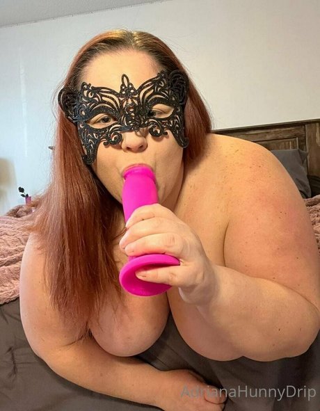 adrianahunnydrip sexy model img