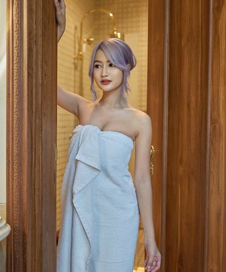 Kameaam pornstar sexy photo