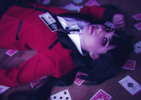 uwugirlaraara beautiful actress photos