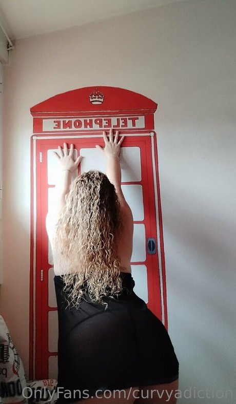 curvyadiction naked pornstar image