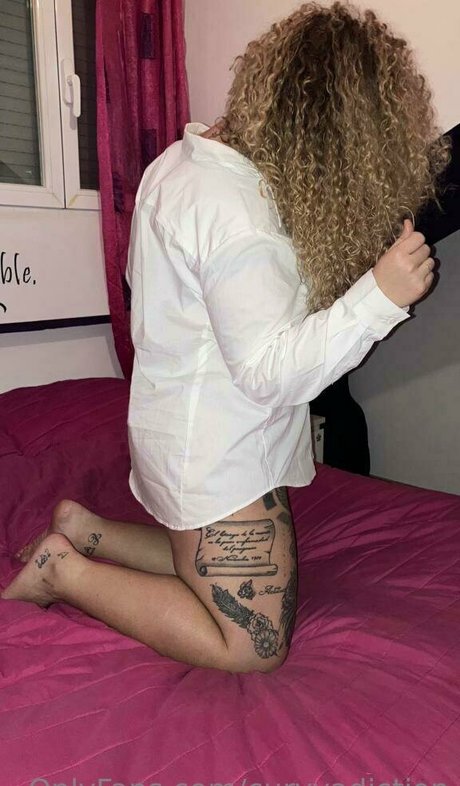 curvyadiction naked pornstar img