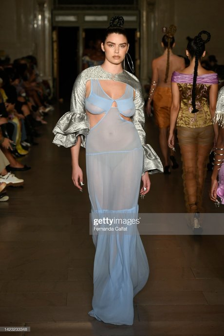 Lauren Searle pornstar naked pic