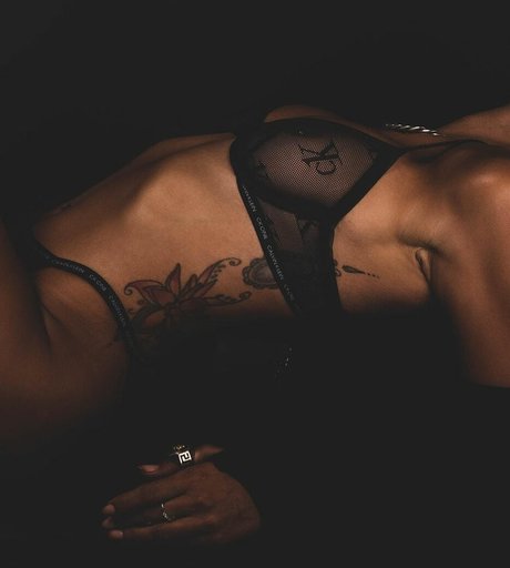 Adva Lachiany high quality model pictures