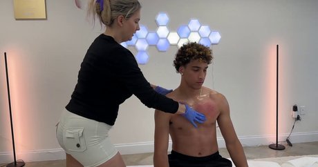 Mondragon Chiropractic sex model pic