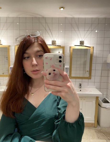 PutinLoxEbany model exclusive galleries