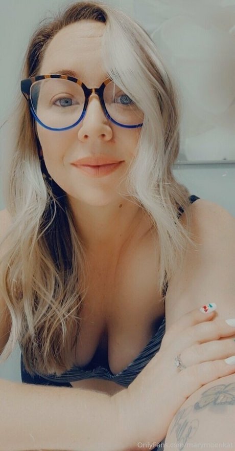 marymoonkat erotic actress pictures