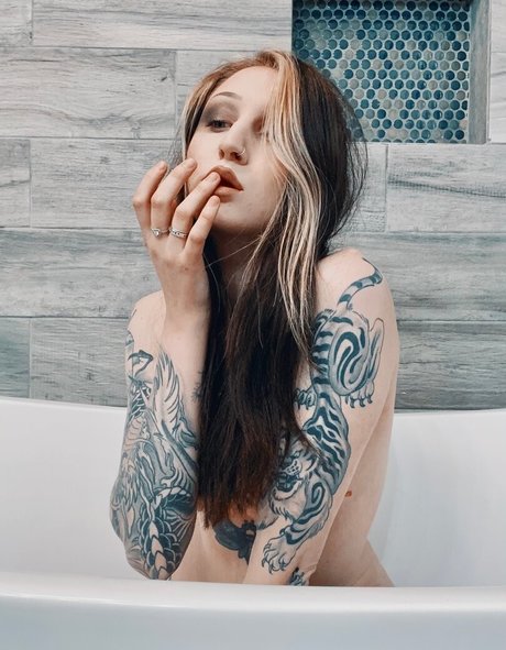 Morgan Adams model image