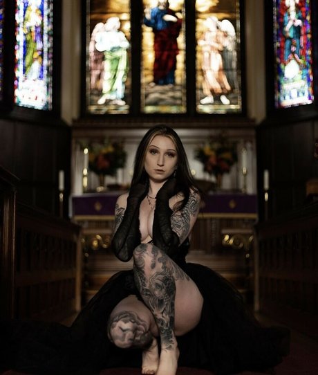 Morgan Adams free model img