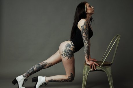 Morgan Adams sexy actress images