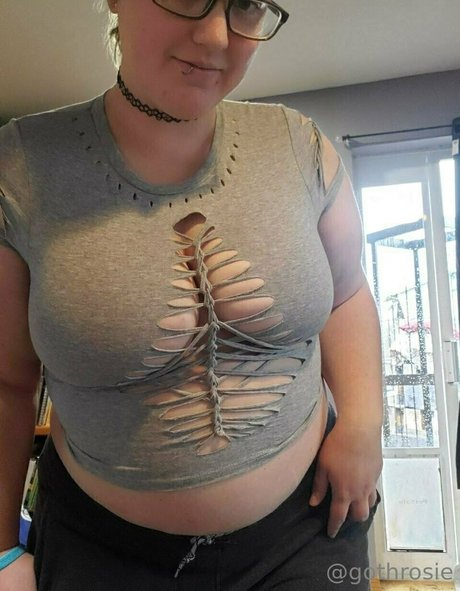 gothrosie art star galleries