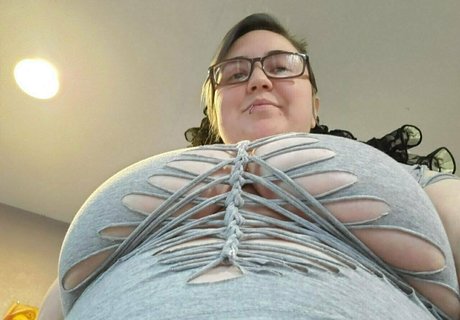 gothrosie adult star photos