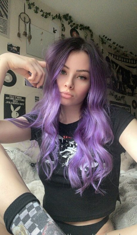 alignedbyjuniper pretty model images