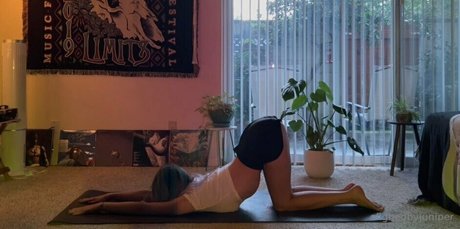 alignedbyjuniper model adult galleries