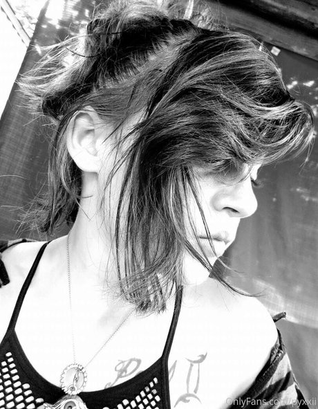 pyxxii nice model pic