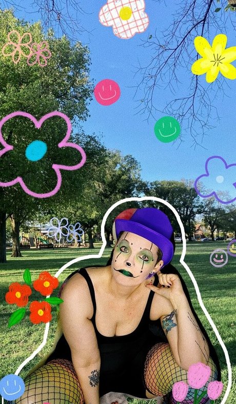 ls peek top model pics