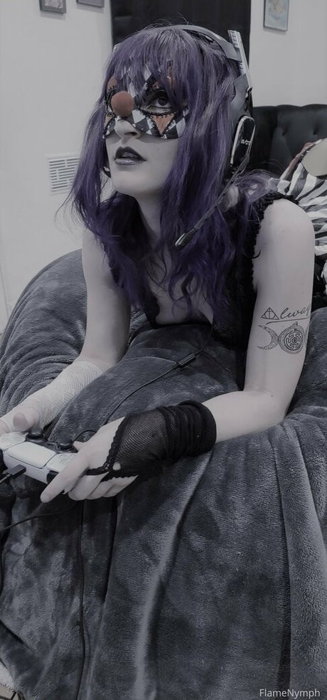 flamenymph model nude pics