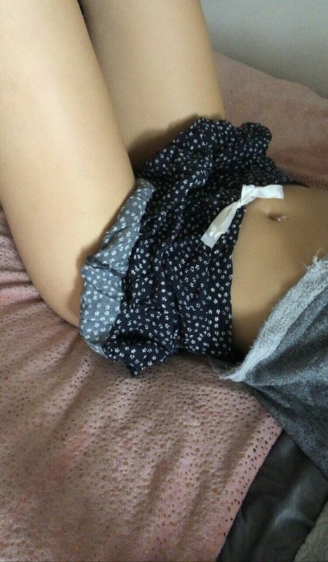 babielambuwu model erotic photos