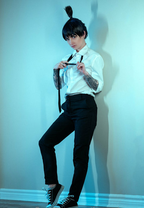 freepoisonne model naked pics