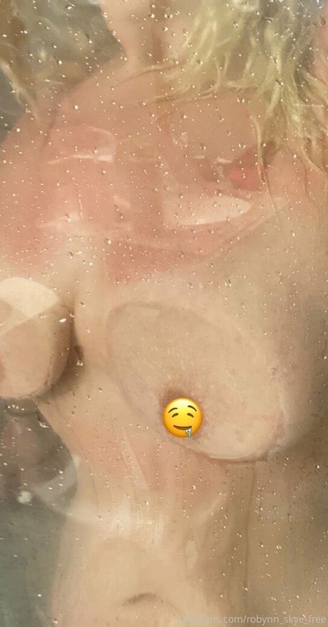 robynn skye free nudes star pic