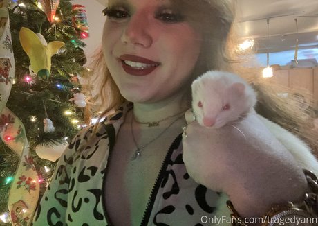 tragedyann model high quality pics