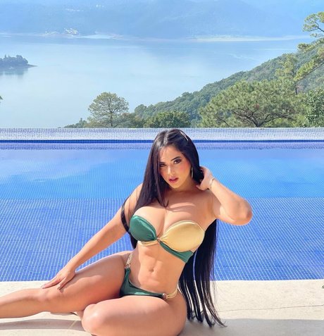 Ashley Carolina exclusive actress pictures