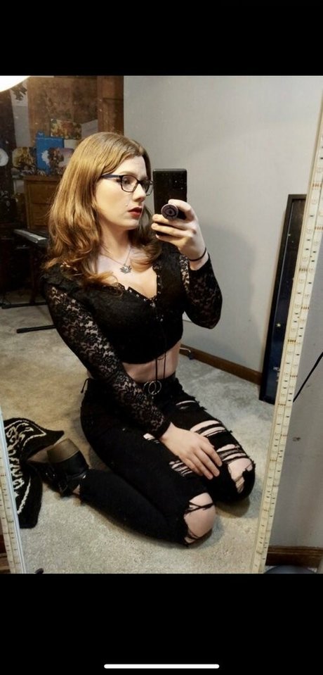 The Fiendlady model art photo