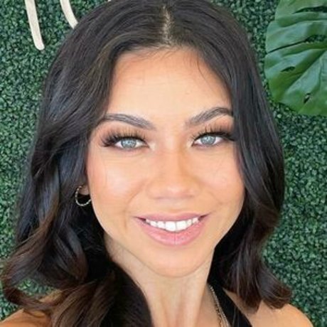 Kama Dung model nude photo