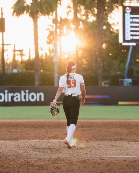 Kama Dung pornstar sexy images