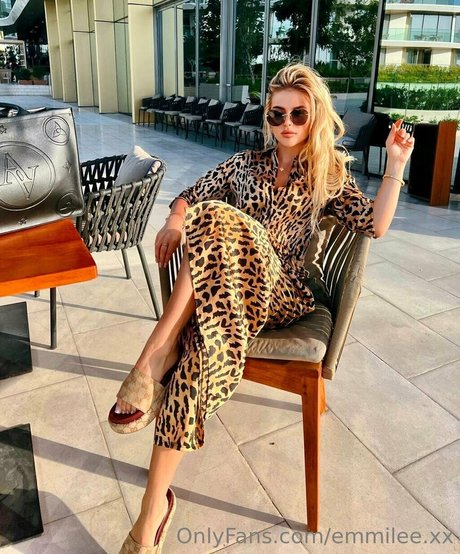 emmilee xx star hot img