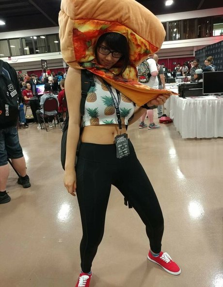 Marine star nudes archive