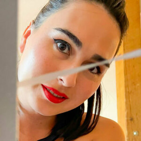 emberfiera hot model pics