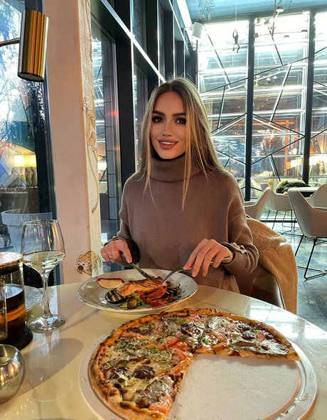 precious mia beautiful model images