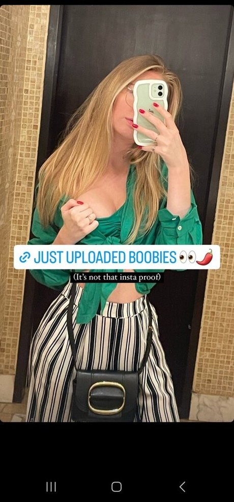 vixyless pornstar exclusive galleries