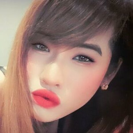 mint24230694 free actress photos