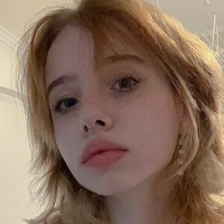 winni3thebunnie model hd picture