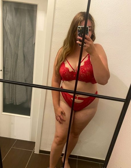 Molly Archer star sex pic